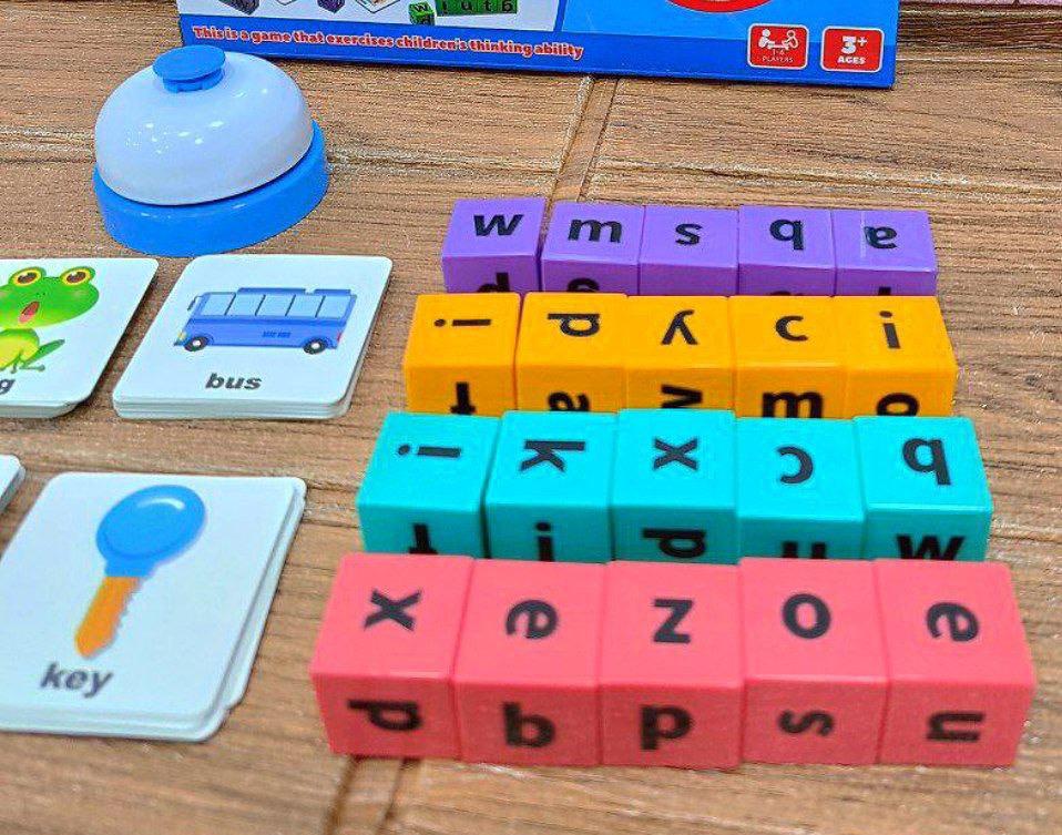 "Spelling Word Blocks" التعليمية 📚