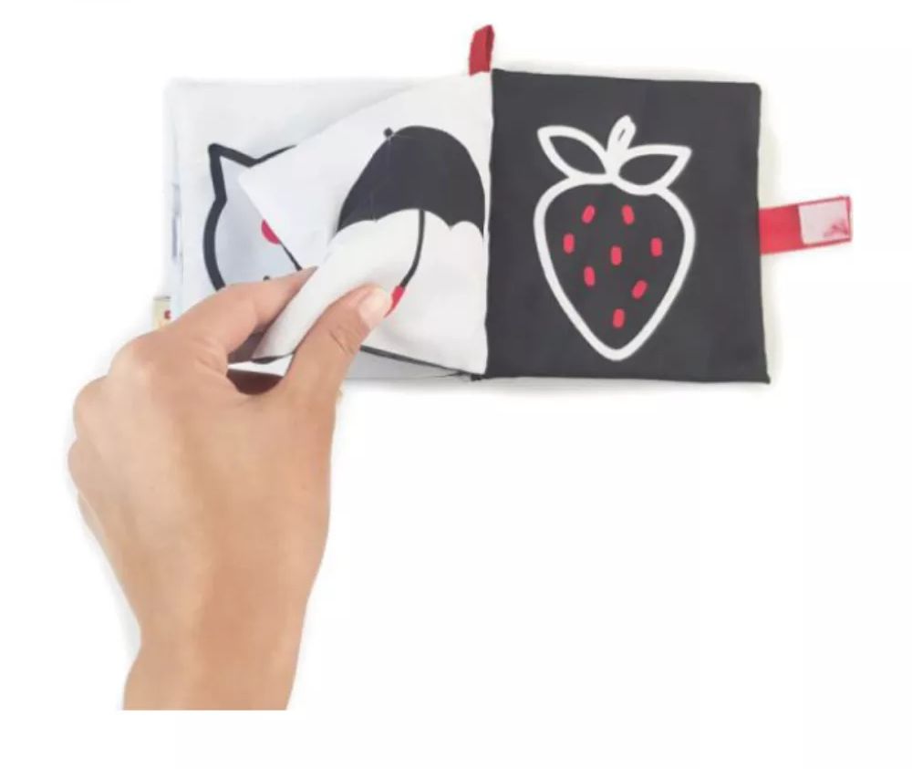 كتاب قماش ابيض واسود