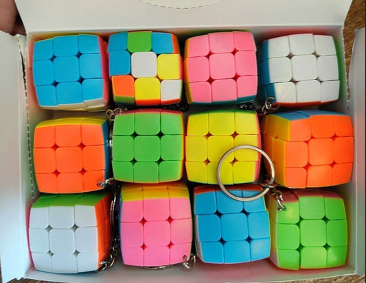 🌸مكعب روبيك ميداليه🌸