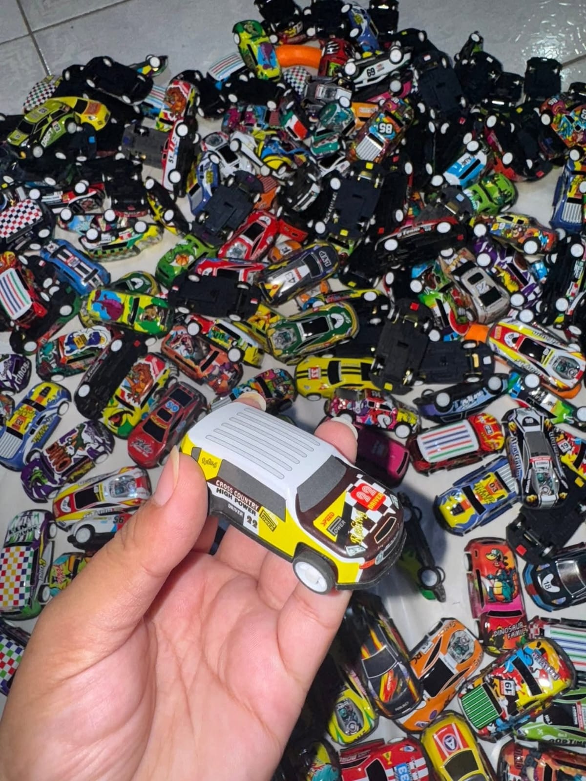 25 عربية فى باكت