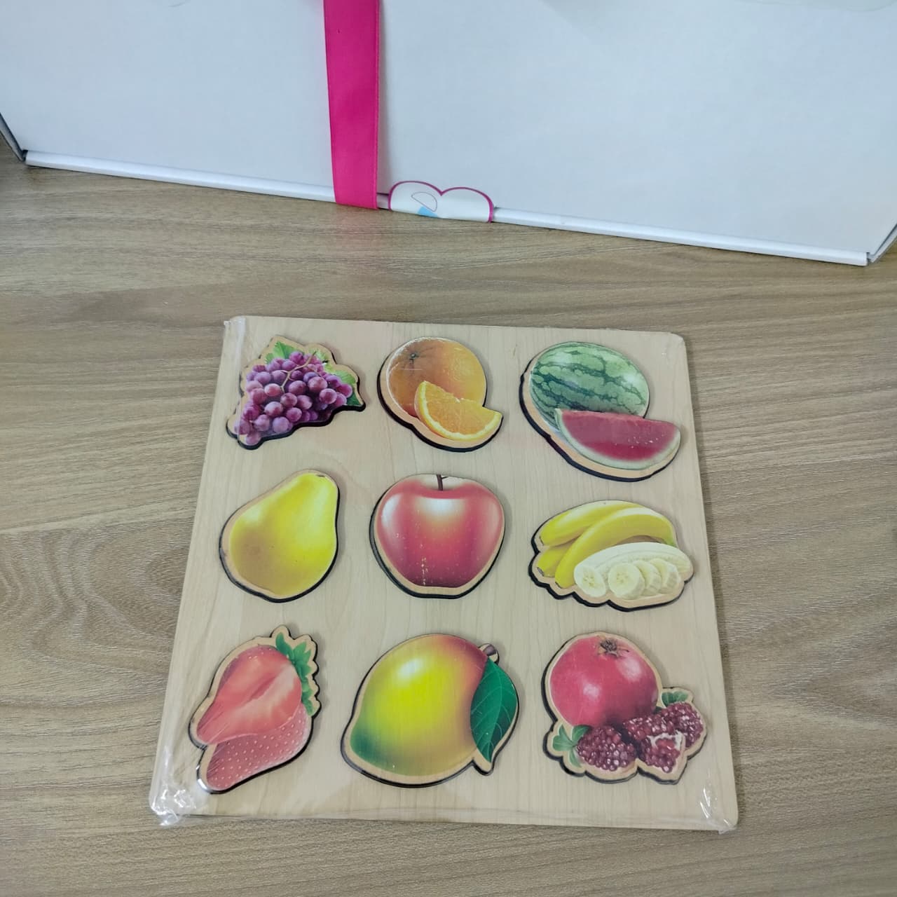 بازل فواكه خشب