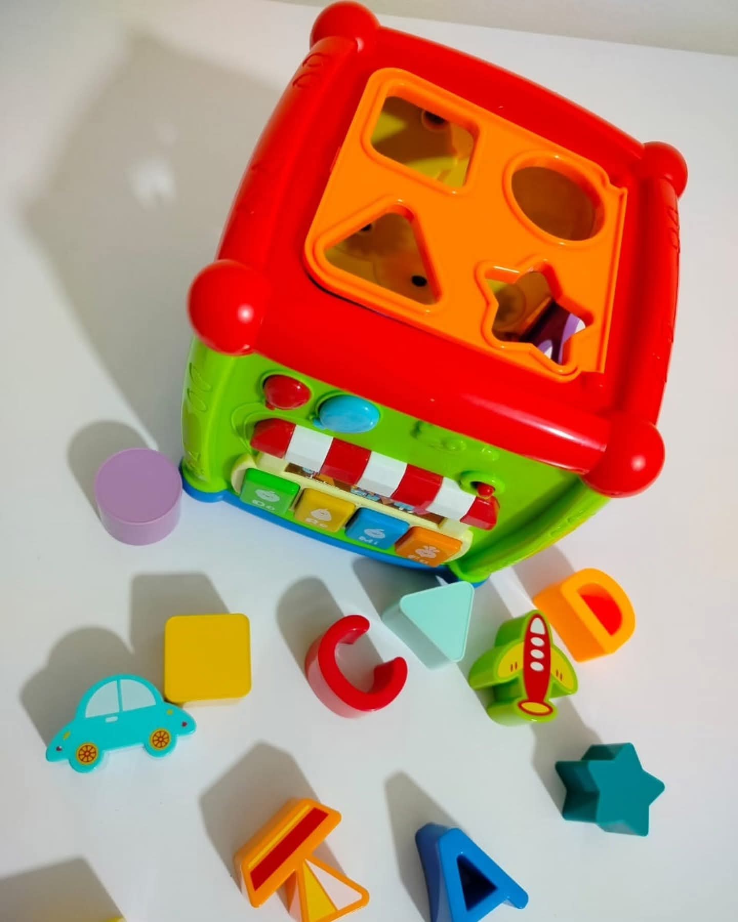 مكعب مجمع بيانو