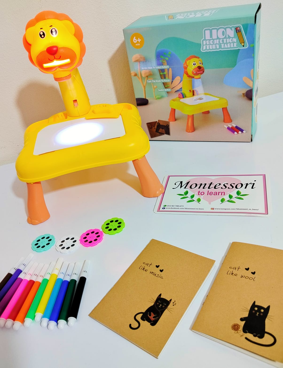 لوحة رسم و جهاز عرض بروجيكتور