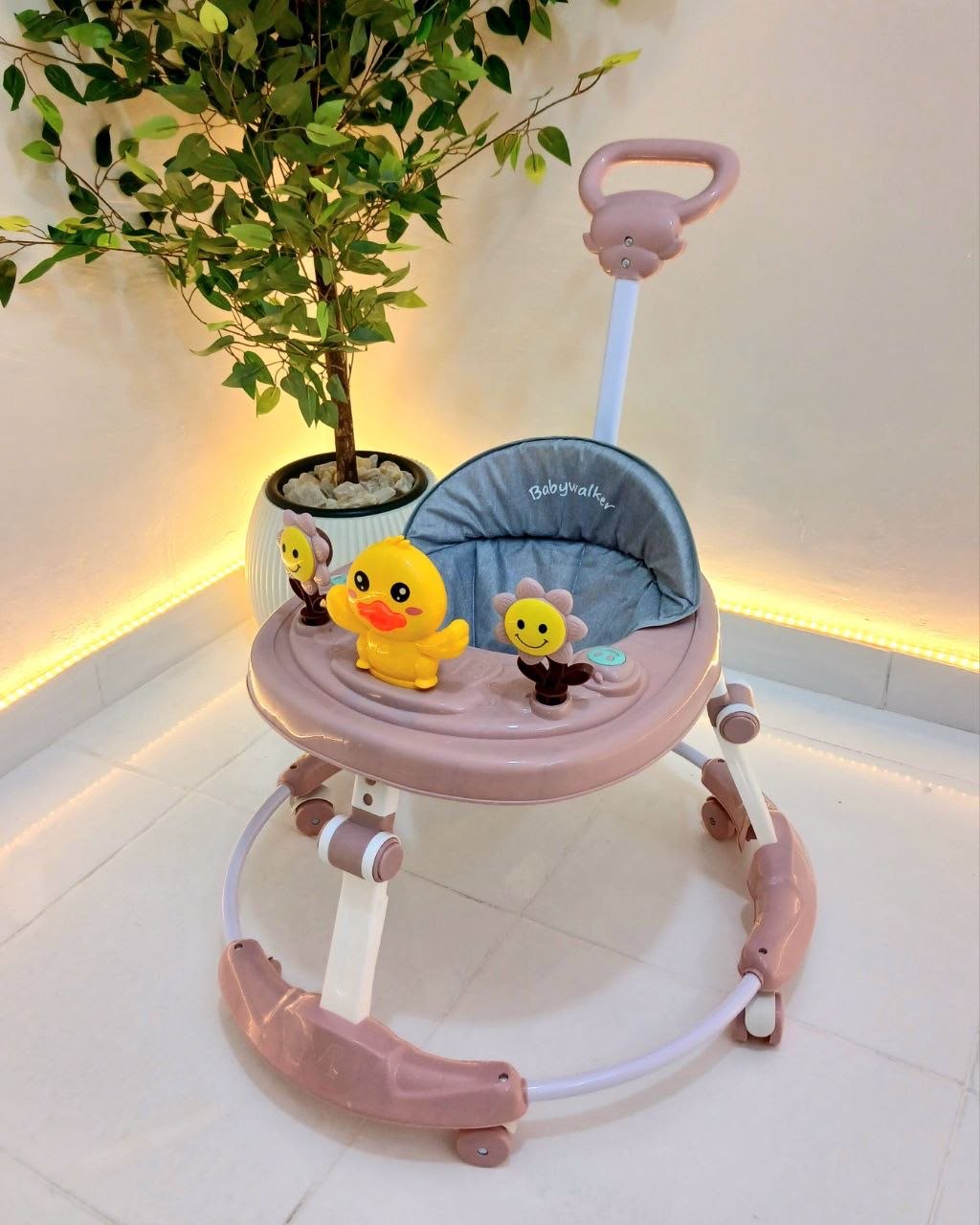 🌸مشاية البيبي🌸