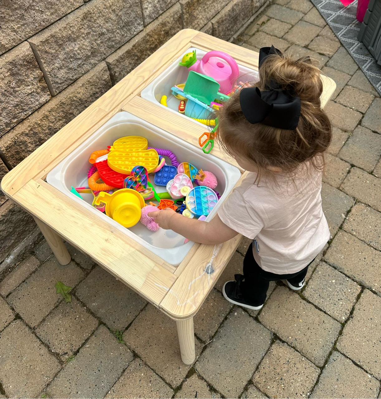 Sensory Table – طاولة العب الحسي