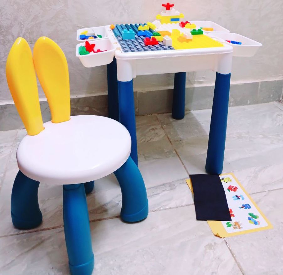 🌸ترابيزه ليجو مع كرسي ٧٥ قطعه🌸