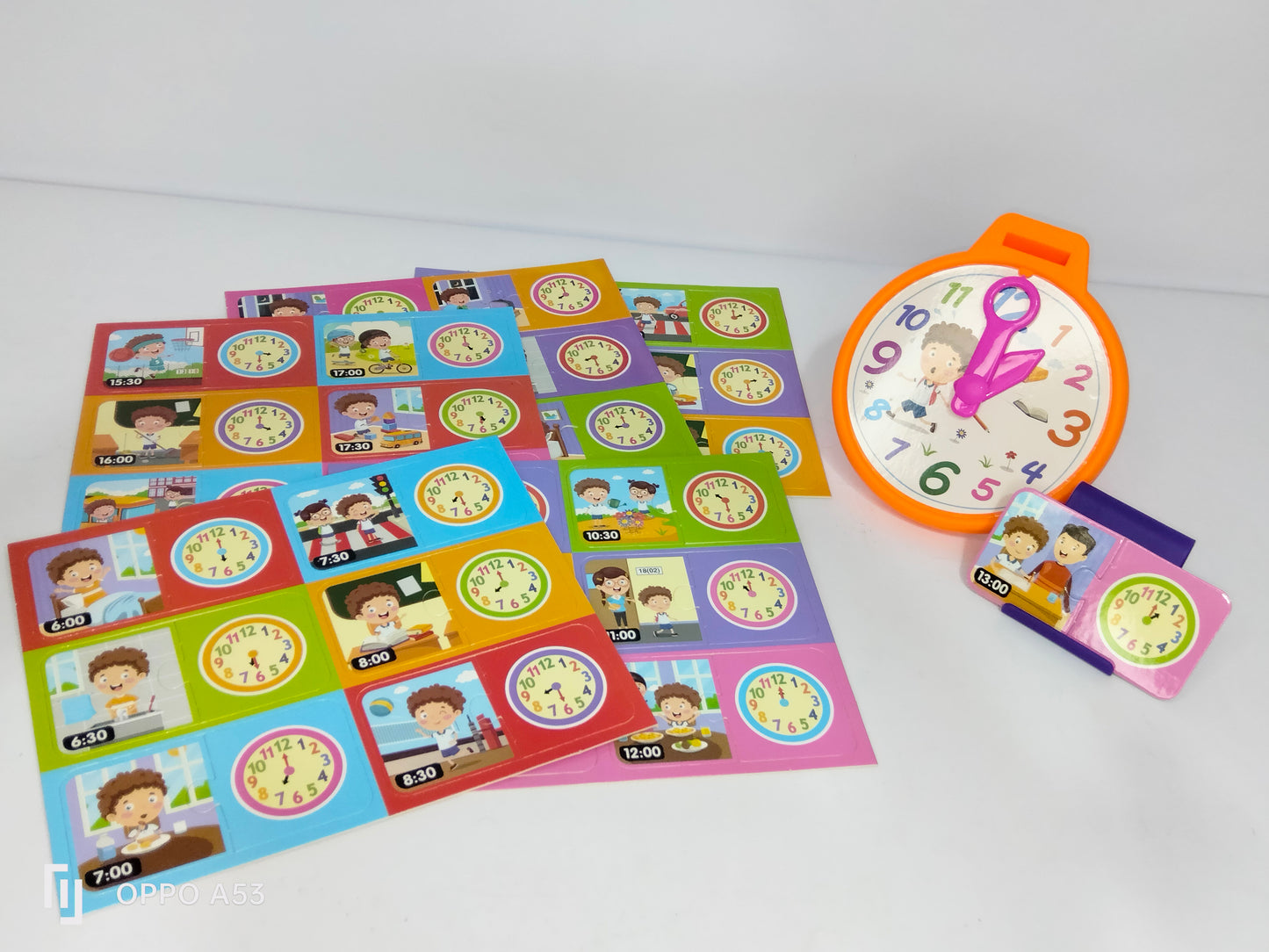 ساعة بلاستيك